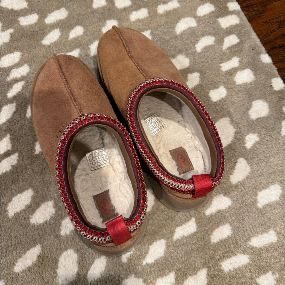 UGG Tazz Platform Chestnut Suede Slipper